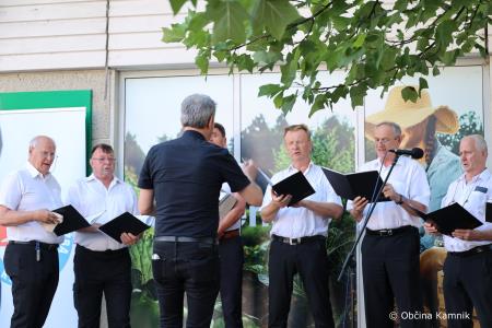 Spominska slovesnost na Trgu Talcev (15)